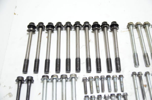 Kit Parafusos Motor Suzuki Gsr 750 Gsr750 14-16 Original