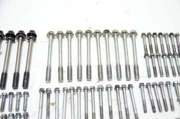 Kit Parafusos Motor Suzuki Gsr 750 Gsr750 14-16 Original