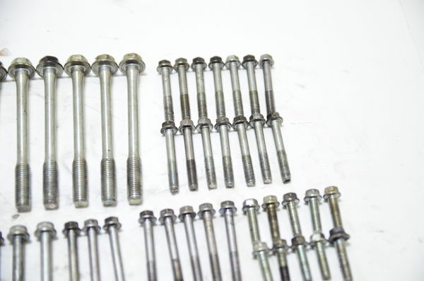 Kit Parafusos Motor Suzuki Gsr 750 Gsr750 14-16 Original