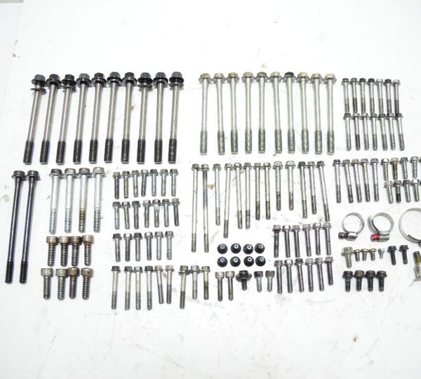 Kit Parafusos Motor Suzuki Gsr 750 Gsr750 14-16 Original
