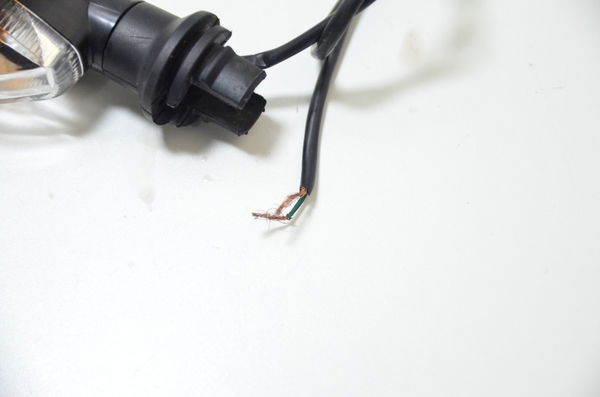 Pisca Traseiro Esq S/ Plug Honda Cb 250 F Twister 16-21 Orig