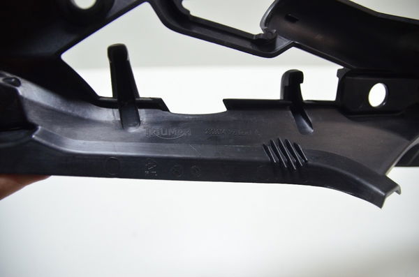 Acabamento Chassi Esq 2303014 Triumph Tiger 800 Xrx 19-20-21