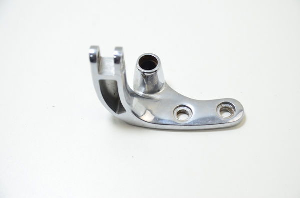 Suporte Pedaleira Diant Esq Harley Davidson Dyna 99-15 Orig