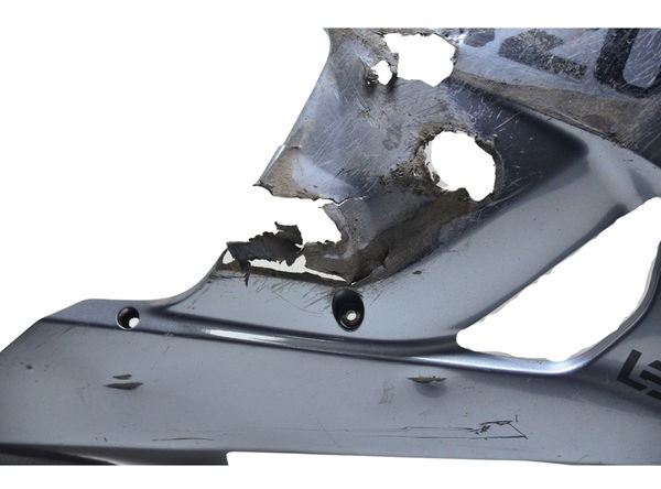Carenagem Lat Dir C/ Avaria Suzuki Gsx-r Srad 1000 02-05