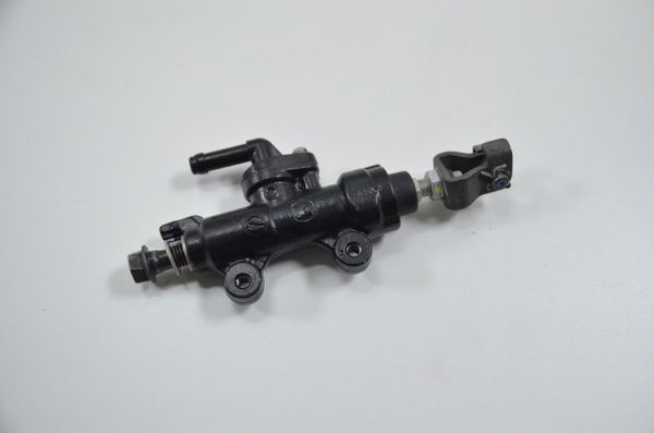 Cilindro Freio Traseiro Cb650f Cb 650f Cb 650 F 2019