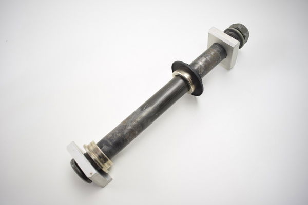 Eixo Roda Traseira Yamaha Yzf R1 2004-2006 Original