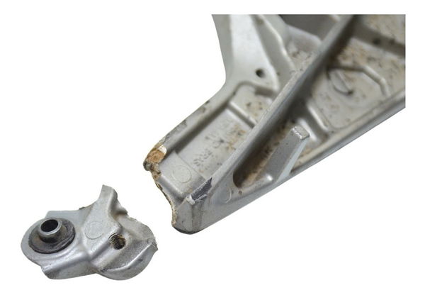 Alça Traseira Esquerd C/ Avaria Honda Xre 300 09-15 Original