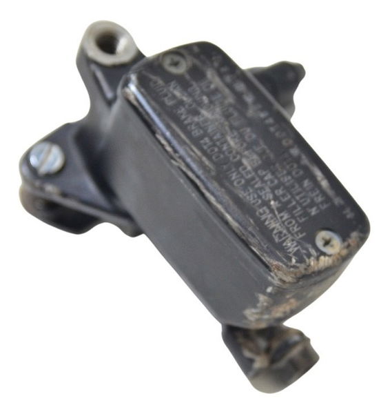 Cilindro Freio Diant Detalhe Honda Cb 600f Hornet 12-14 Orig