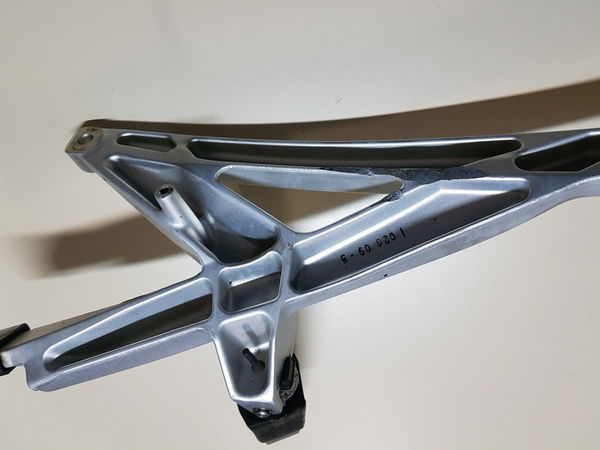 Bacalhau C/pedaleira Esquerdo Completo Bmw K 1300 Gt 09/10