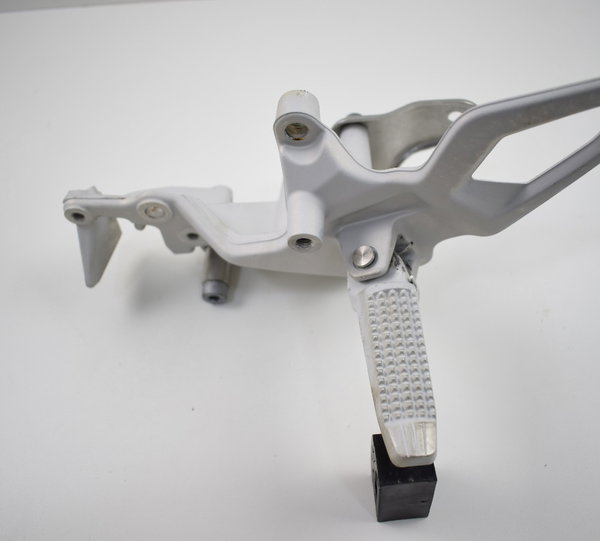 Bacalhau Dianteiro Esquer. C/pedaleira Bmw F 800r F800 14/18