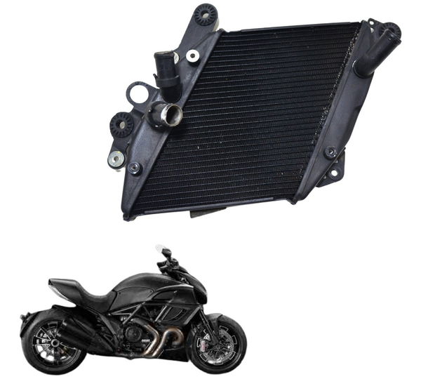 Radiador Direito Ducati Diavel 11-14 Original