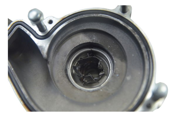 Carcaça Bomba Óleo C/ Avaria Triumph Tiger 800 13-19 Orig