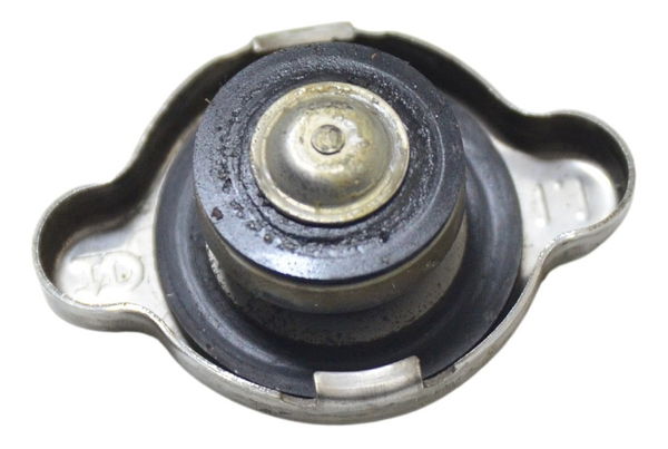 Tampa Radiador Suzuki Gsr 750 14-16 Original