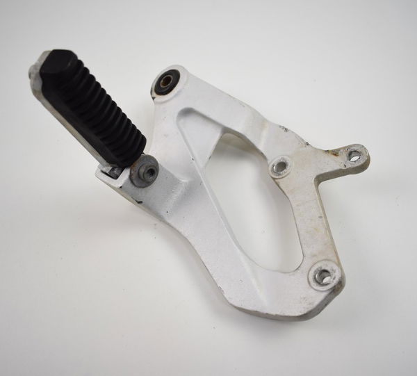 Bacalhau Traseiro Direito C/pedaleira Gsx-r 1100 W Original