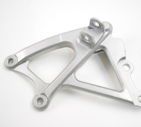 Suporte Pedaleira Bacalhau Dianteiro Direito Yamaha R1 09-15