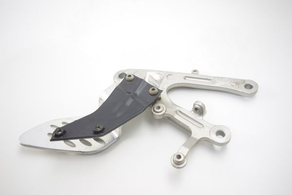 Bacalhau Dianteiro Direito Suporte Yzf R1 2004-2006 Original