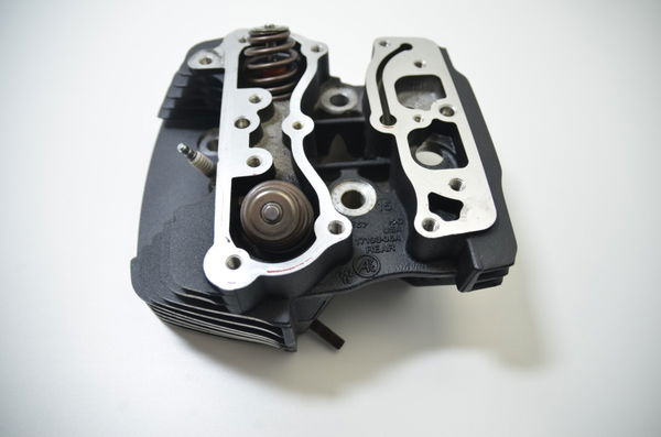 Cabeçote Traseiro Harley Softail Breakout 103 Original