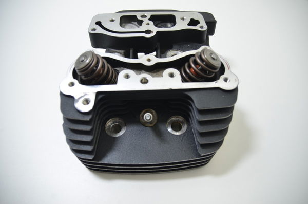 Cabeçote Traseiro Harley Softail Breakout 103 Original