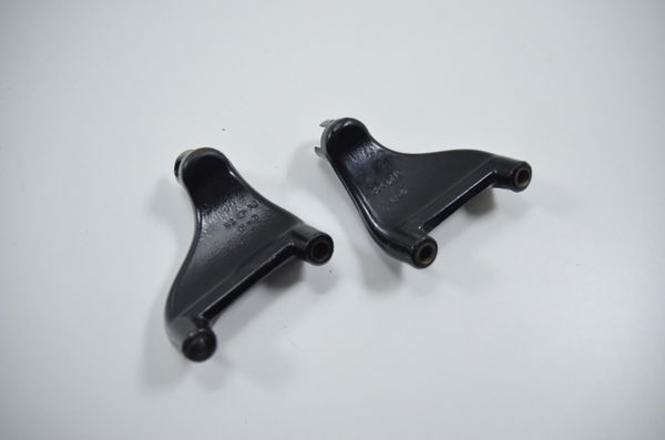 Suporte Pedaleira Traseiro Harley 883 R Original