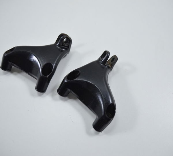 Suporte Pedaleira Traseiro Harley 883 R Original