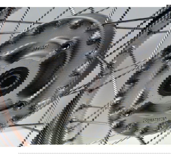 Roda Traseira Triumph Bonneville T100 13-15 Original