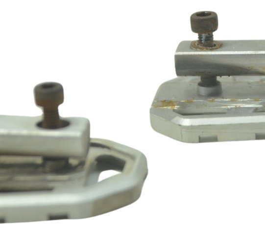 Par Acabamento Pedaleira Diant Bmw R1200 R 1200 Gs 08-12