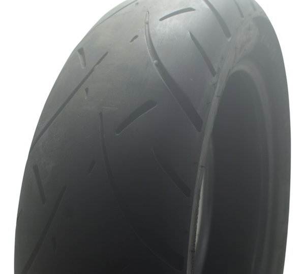 Pneu C/ Remendo Metzeler 180/65 B16