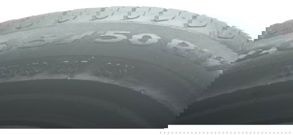 Pneu Pirelli 205/50-17