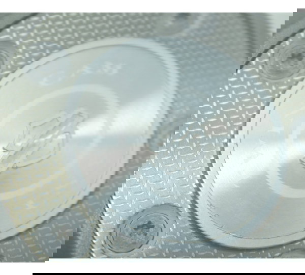 Tampa Motor Lado Dir Harley Dyna Super Glide Fxd 09-11 Orig