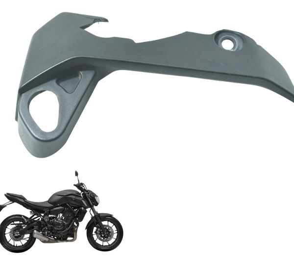 Acabamento Radiador Direito C/avaria Yamaha Mt 07 19-24 Orig