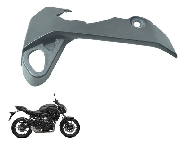Acabamento Radiador Direito C/avaria Yamaha Mt 07 19-24 Orig