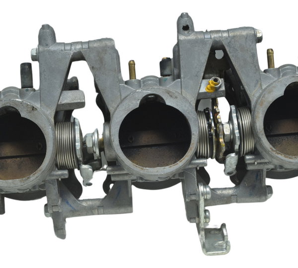 Carcaça Corpo Injeção Triumph Daytona 675r 09-12 Original