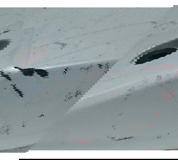 Carenagem Rabeta Direita C/ Detalhes Yamaha Mt 09 20-24 Orig Branco