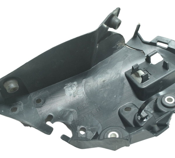 Tampa Interna Direita C/ Detalhes Yamaha Mt 09 20-24 Orig