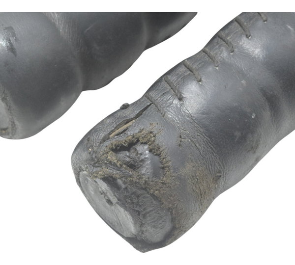 Par Manoplas C/ Detalhes Yamaha Xvs 650 Drag Star 98-06 Preto