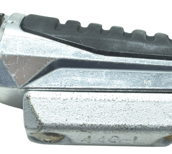 Pedaleira Traseira Dir Suzuki Gsx-r 1300 Hayabusa 09-22 Orig