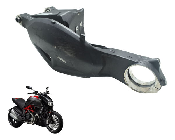 Balança C/ Detalhes Ducati Diavel 11-16 Original
