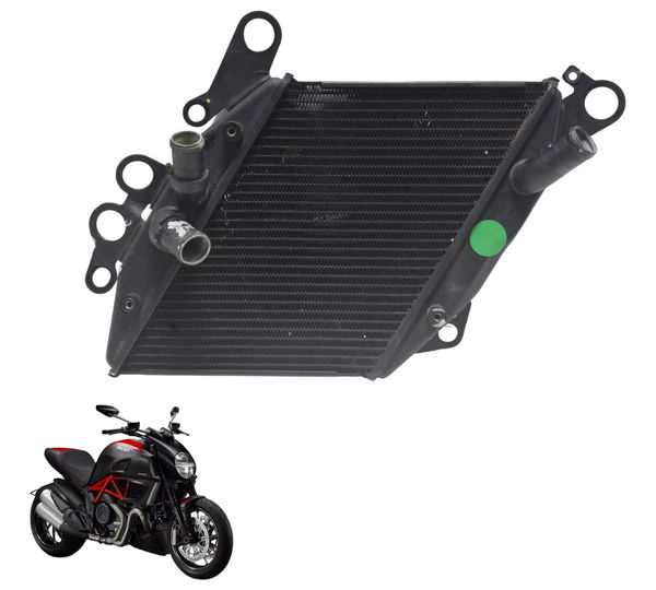 Radiador Direito Ducati Diavel 11-16 Original