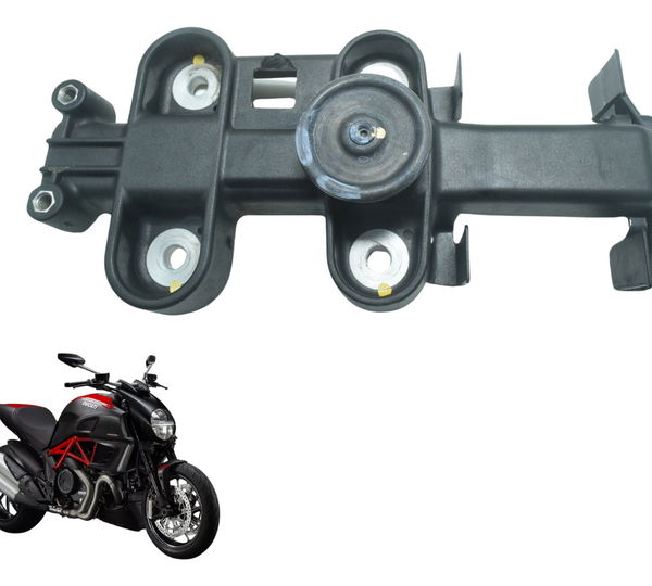 Suporte Trava Banco C/ Detalhes Ducati Diavel 11-16 Original