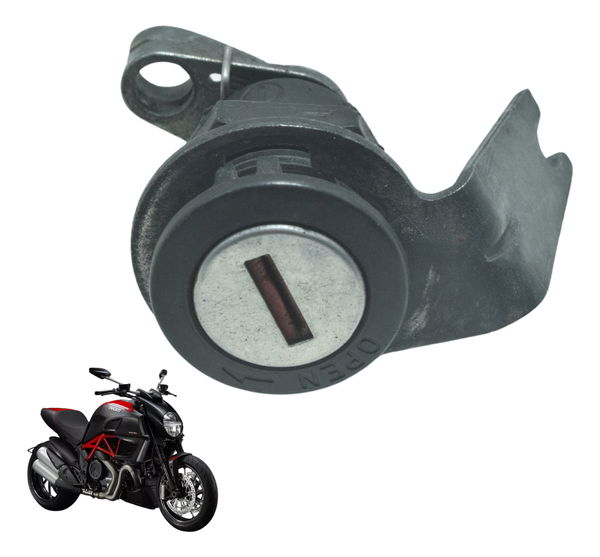 Trava Banco Ducati Diavel 11-16 Original