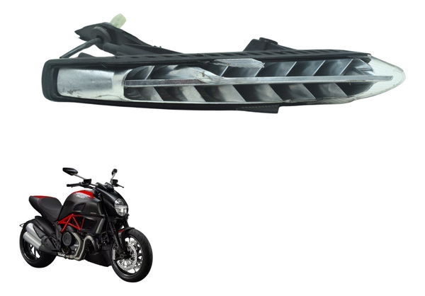 Pisca Traseiro Dir C/ Avaria Ducati Diavel 11-16 Original