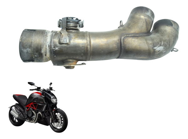 Curva Escape C/ Detalhes Ducati Diavel 11-16 Original