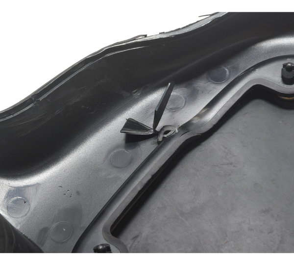 Tampa Porta Luvas Esq C/ Avaria Harley Electra Touring 08-13