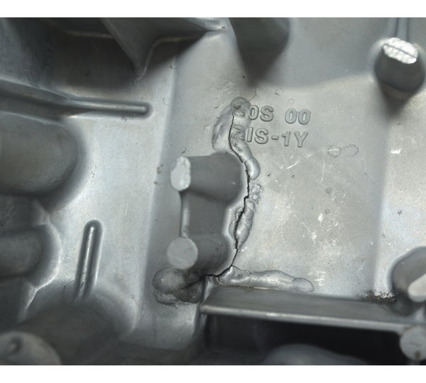 Tampa Carter C/ Detalhes Yamaha Xj6 N 10-12 Original