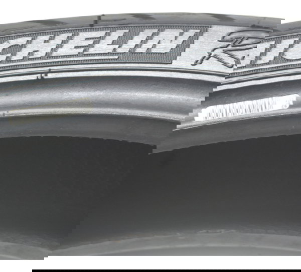 Pneu C/ Detalhes Michelin Radial Pilot Road 2 120/70-17