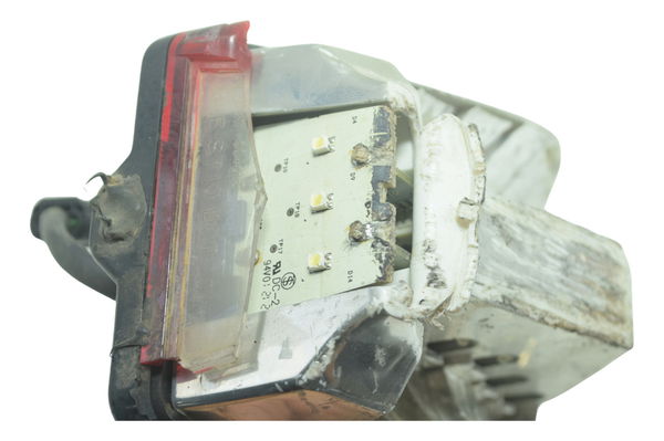 Lanterna Traseira C/ Avaria Triumph Tiger 800 13-14 Original