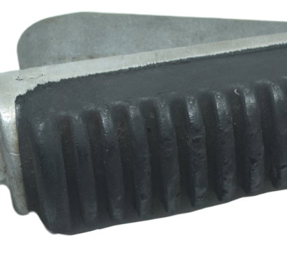 Pedaleira Dianteira Esq C/ Detalh Suzuki Gsx 750f 99-08 Orig