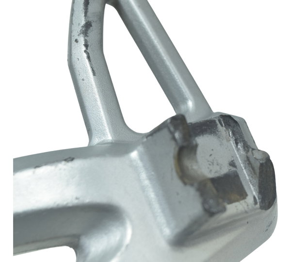 Bacalhau Traseiro Esq C/ Avaria Suzuki Gsx 650f 09-12 Orig