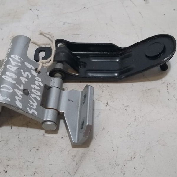 Dobradiça Traseira Direita Porta Mala Peugeot 207 2009