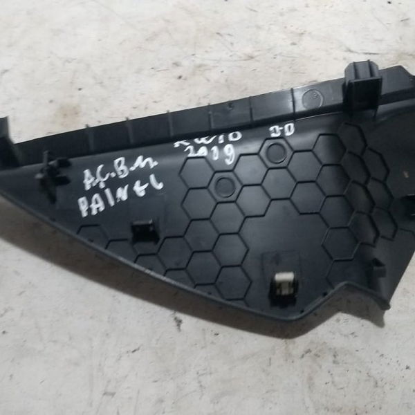 Acabamento Painel Dianteiro Direito Renault Kwid 2019